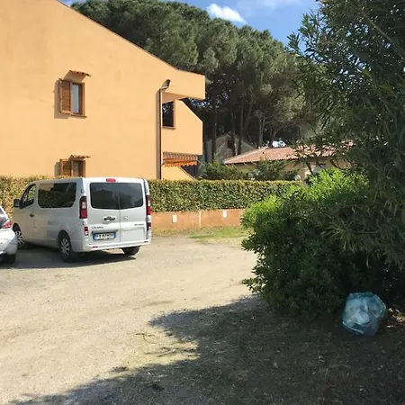 Sonia A Due Passi Dal Mare *